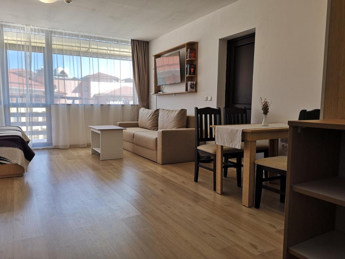 South Beach Apartment Nesebar Bagian luar foto