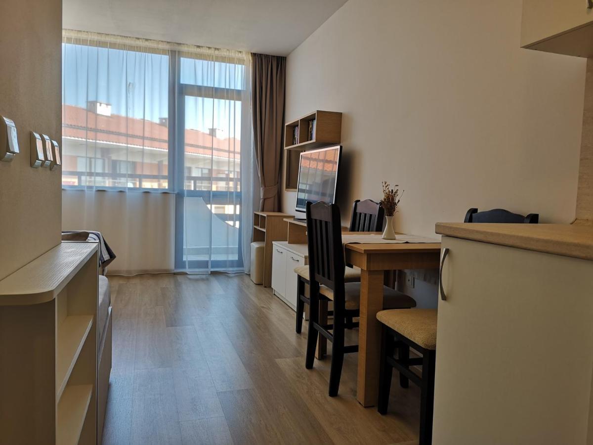 South Beach Apartment Nesebar Bagian luar foto
