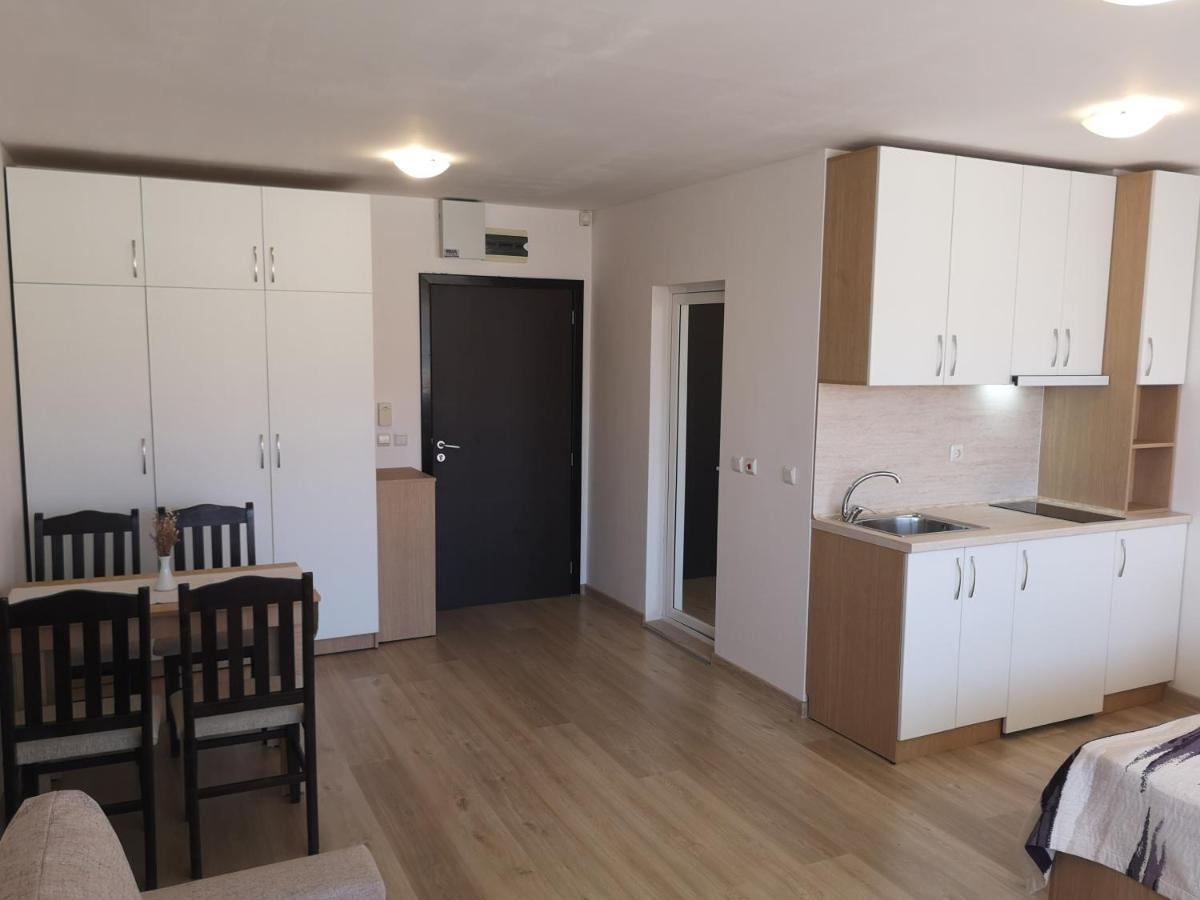 South Beach Apartment Nesebar Bagian luar foto