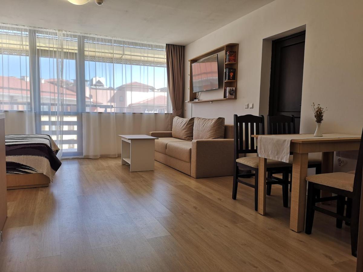 South Beach Apartment Nesebar Bagian luar foto