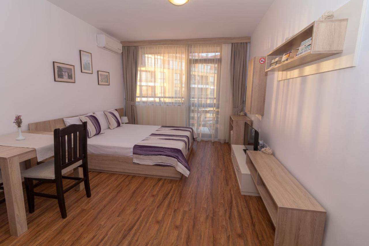 South Beach Apartment Nesebar Bagian luar foto
