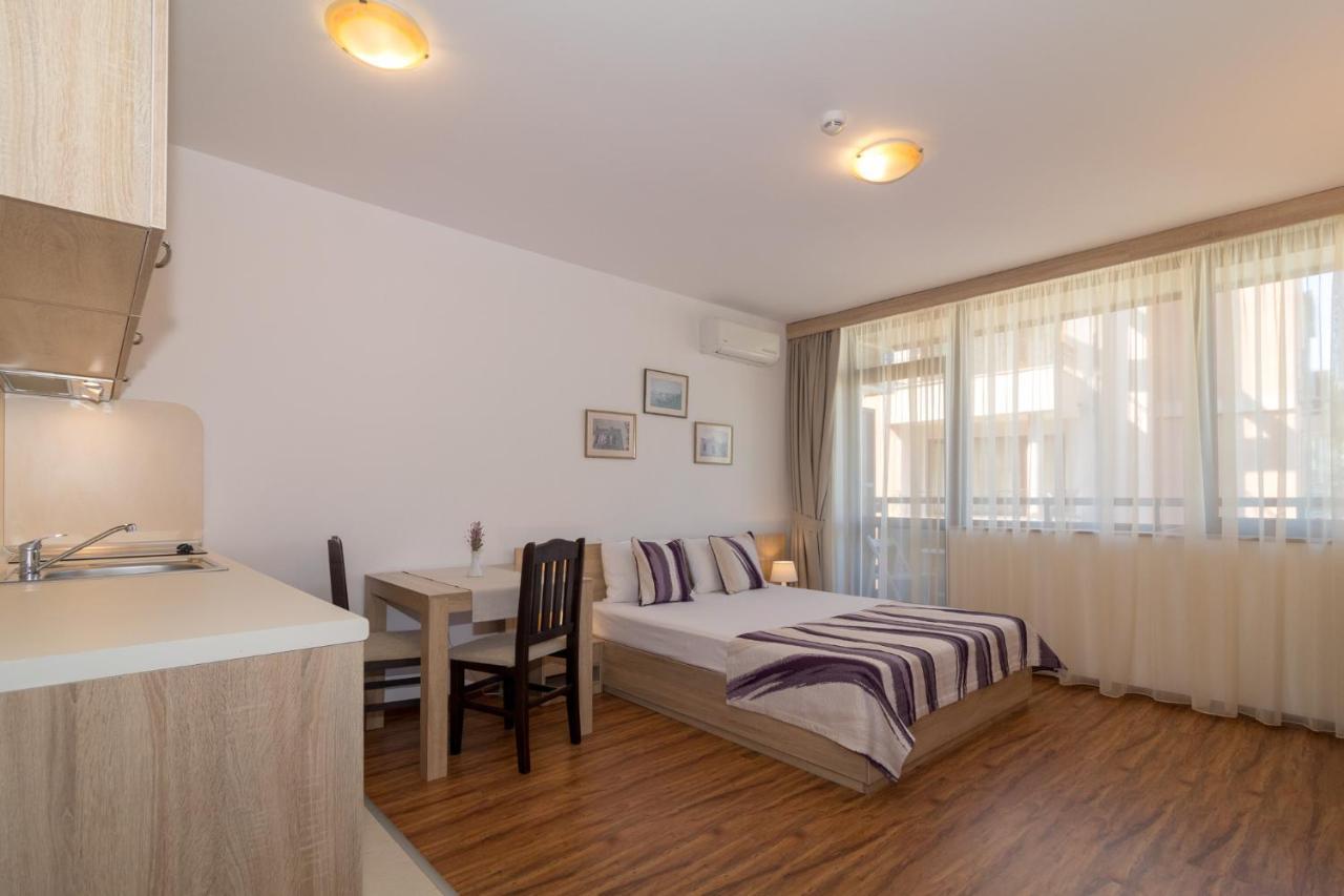 South Beach Apartment Nesebar Bagian luar foto