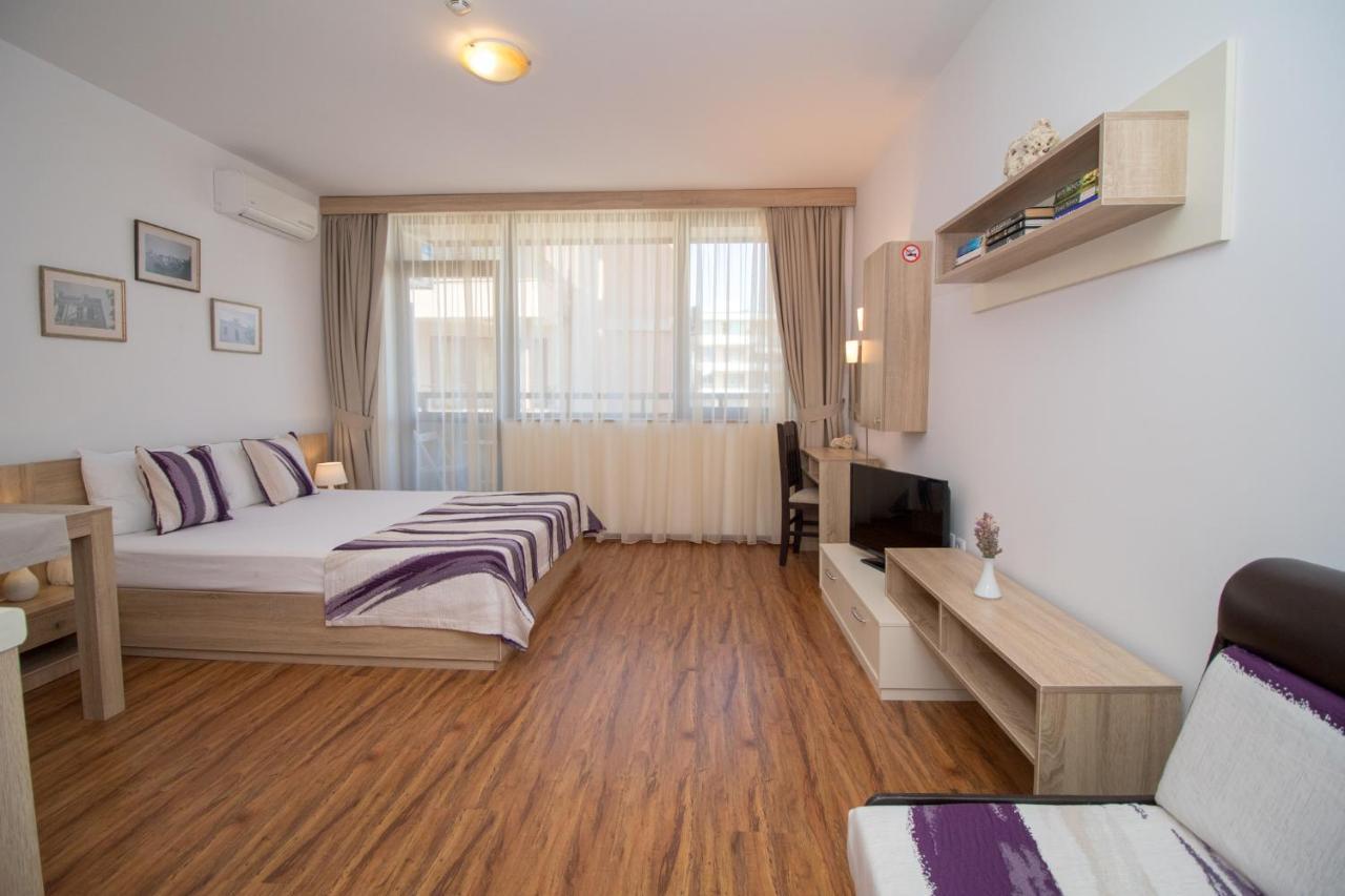 South Beach Apartment Nesebar Bagian luar foto