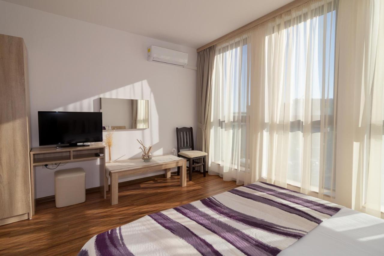 South Beach Apartment Nesebar Bagian luar foto