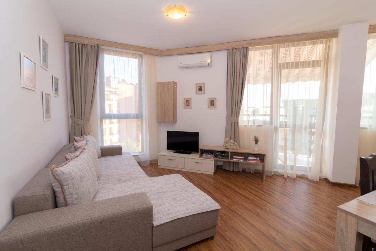 South Beach Apartment Nesebar Bagian luar foto