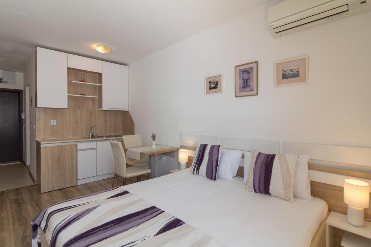 South Beach Apartment Nesebar Bagian luar foto
