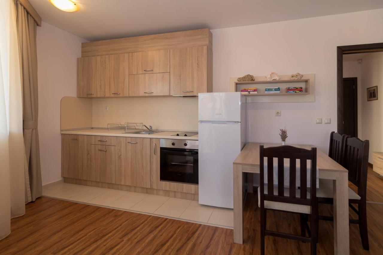 South Beach Apartment Nesebar Bagian luar foto